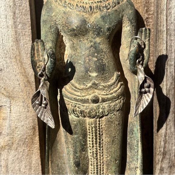 Unlisted Jewelry - Vintage Artisan Turkish Sterling Silver Calla Lily Earrings